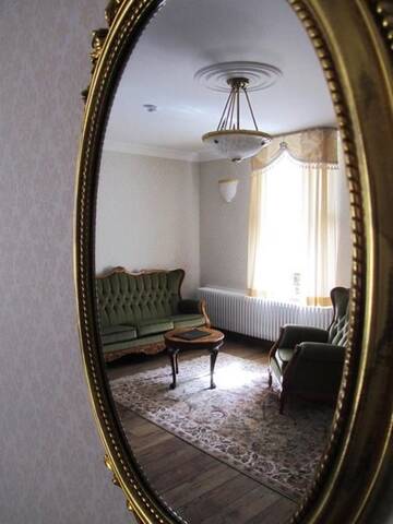 Фото номера Люкс Manor House Отель Saka Manor г. Сака 2