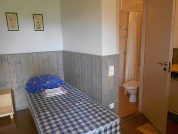 Фото номера Апартаменты в кемпинге Отель Saka Manor г. Сака 6